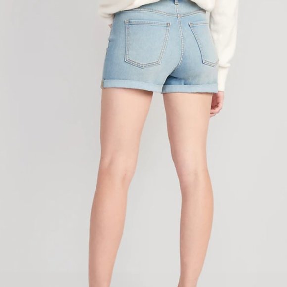 Old Navy mid-rise Wow jean shorts - Picture 3 of 3